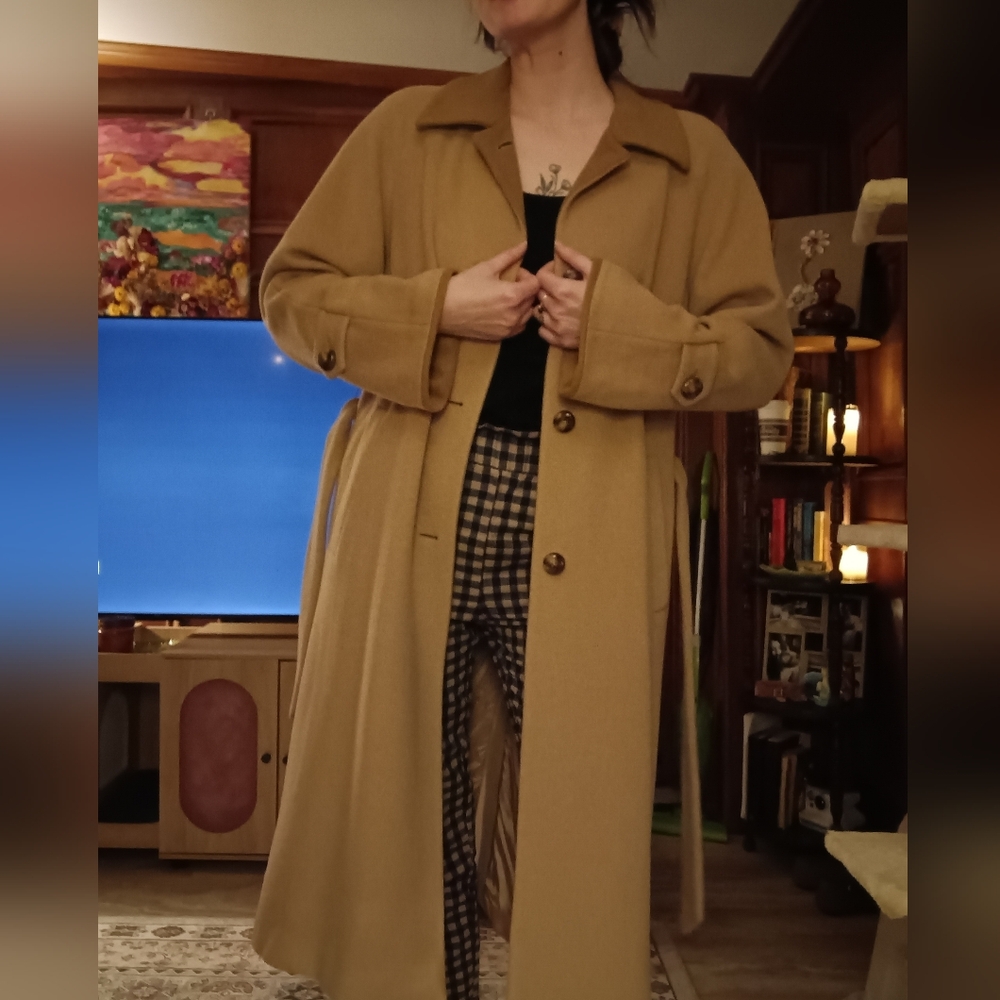 Authentic Saks fifth avenue Cashmere Coat